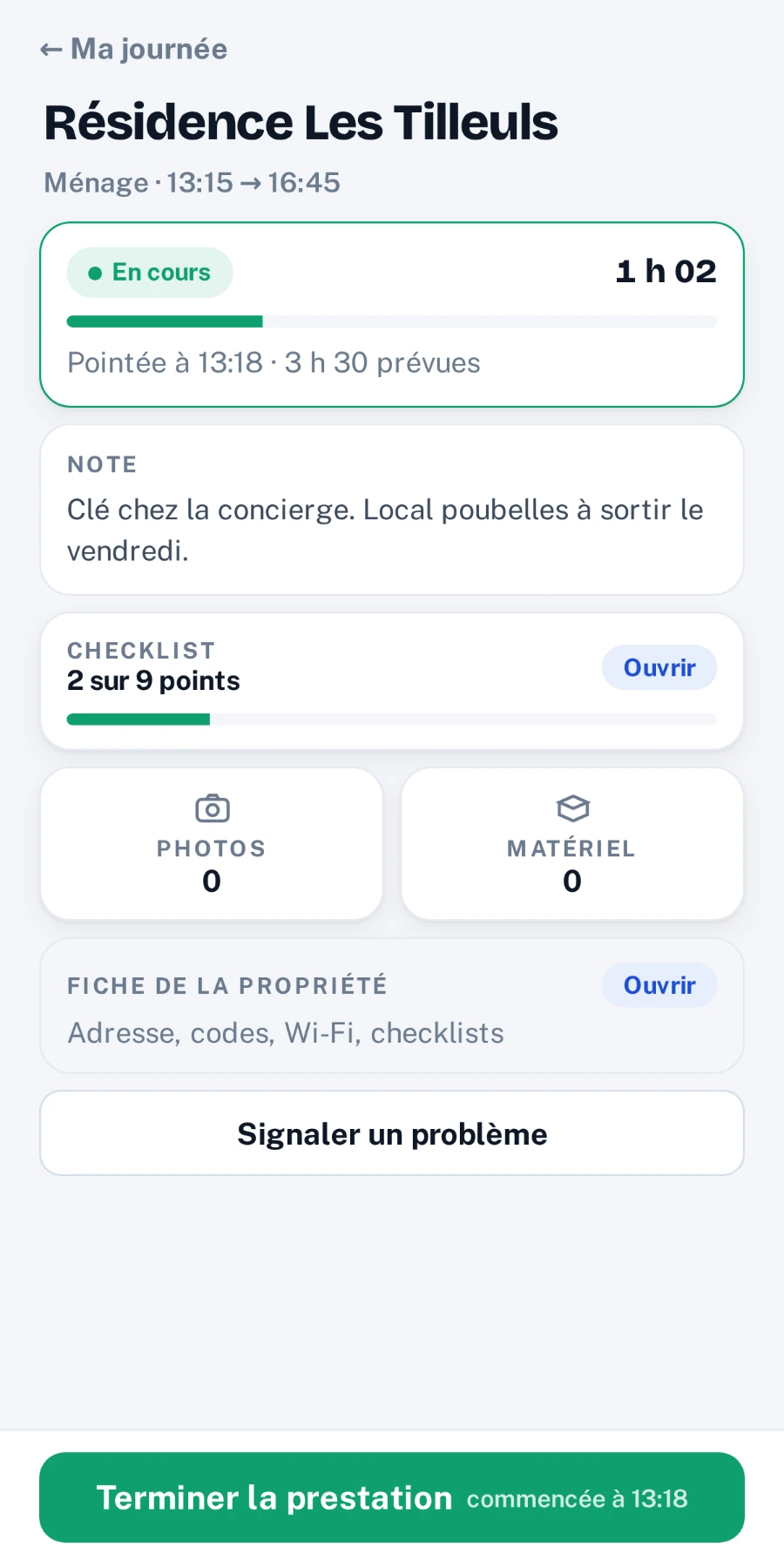Écran d'une prestation dans l'application mobile : statut, note du client, avancement de la checklist, photos, matériel et bouton Terminer.